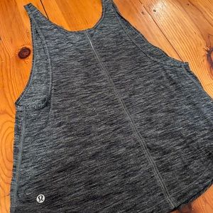 lululemon tank 🖤🤍